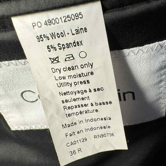 Calvin Klein Black Wool Two-Piece Suit - 36R & 30x30 - Picture 3 of 12
